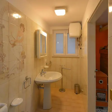 In With Kitchen * Lusiana